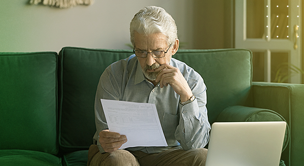 Bandeira vermelha na conta de luz: entenda o porquê e saiba como diminuir gastos