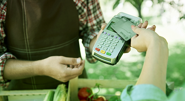 Campanha Visa Cashback dá bônus para associados direto na fatura do cartão