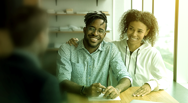 Por que investir na poupança do Sicredi rende muito mais do que só juros?