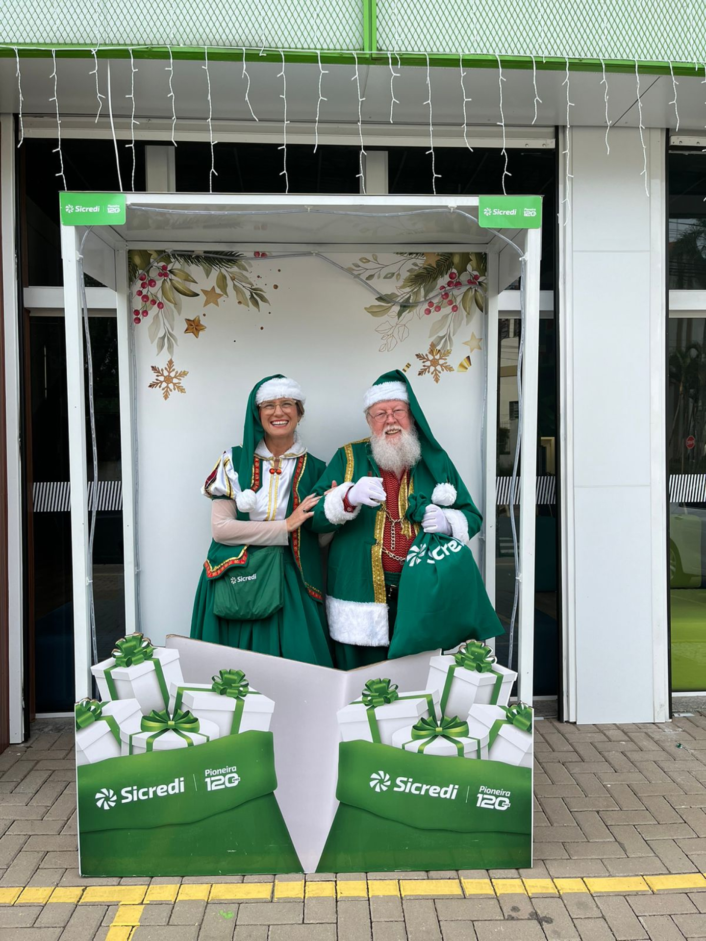 Sicredi Pioneira espalha magia do Natal em 21 munícipios!