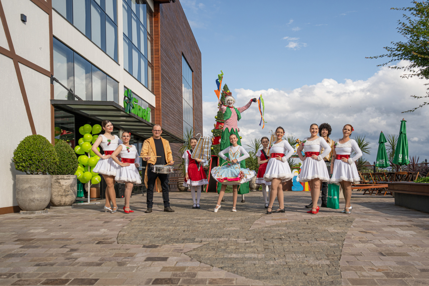 Sicredi Pioneira espalha magia do Natal em 21 munícipios!