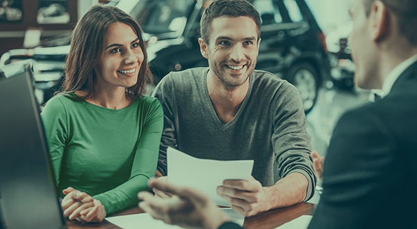 Sicredi te ajuda na missão do carro novo na garagem