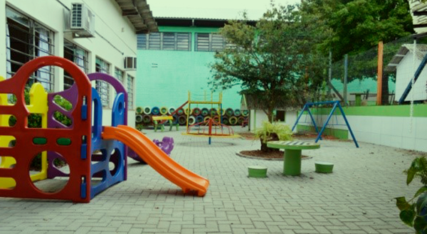 Um novo espaço para brincar com a ajuda do Fundo Social