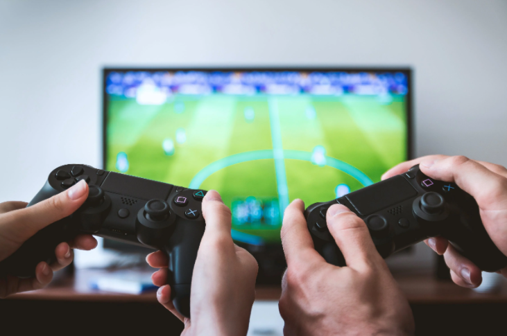 Ganhar dinheiro com jogos online: Proibido ou incentivo meu filho?