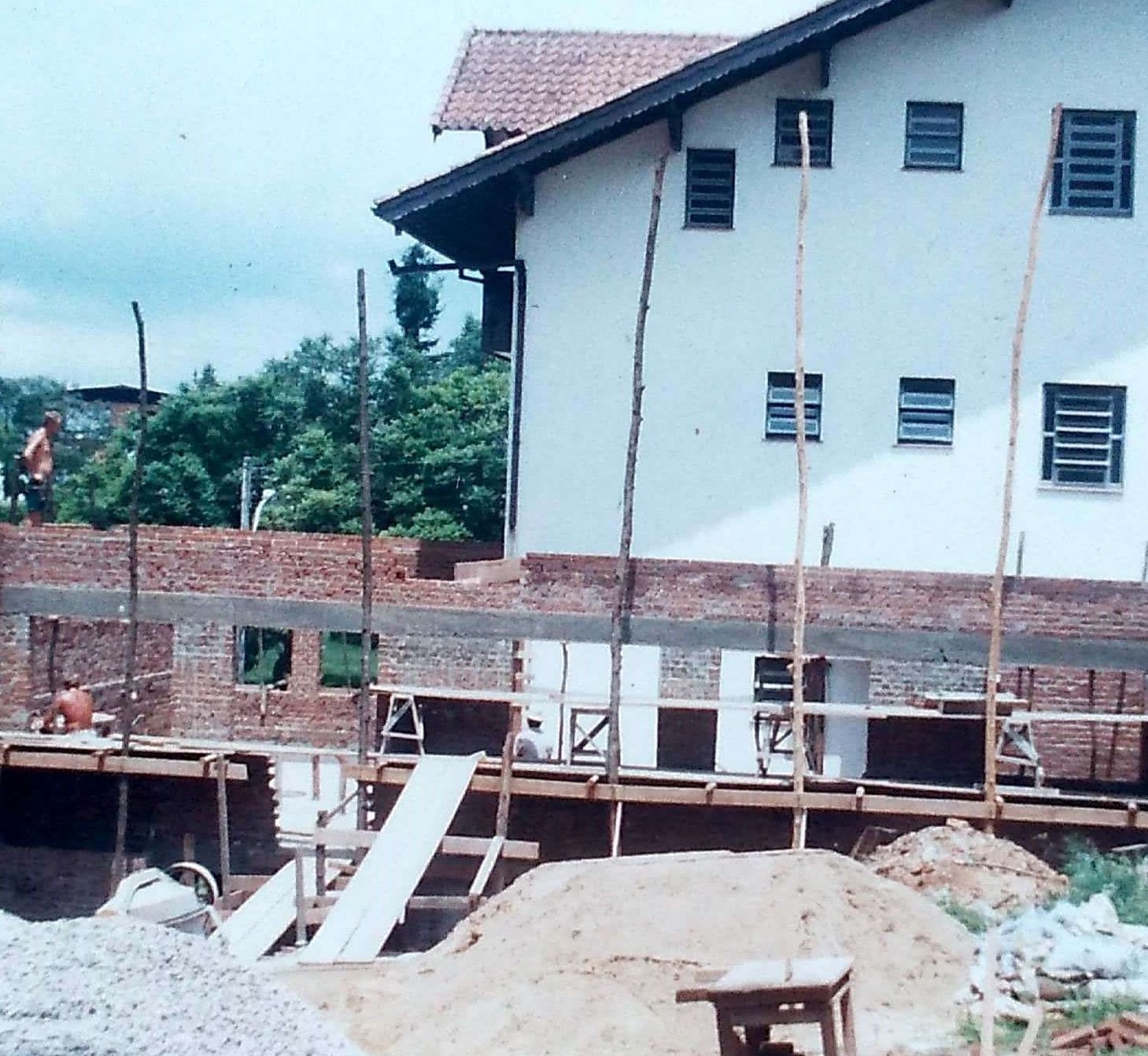 14 - Obra para aumento da Agência em 1994.jpg