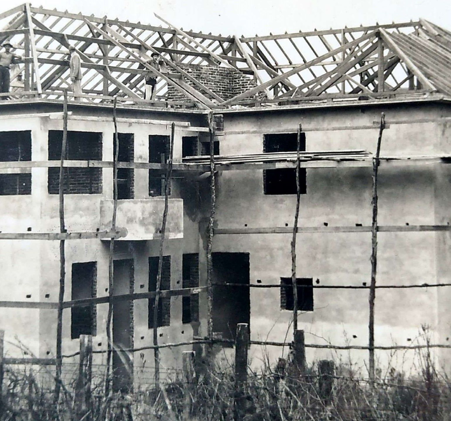 18 - Construção da Primeira Sede Própria, Concluída em 1953.jpg