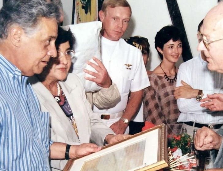 18 - Presidente Fernando Henrique Cardoso visita o Museu Sicredi no Parque Aldeia do Imigrante - 22.09.1996.jpg