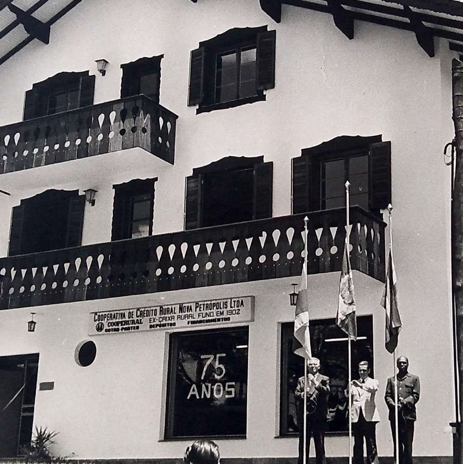 3 - Comemoração dos 75 anos de Fundação da 1ª Cooperativa de Crédito em Nova Petrópolis - Dezembro de 1977.jpg