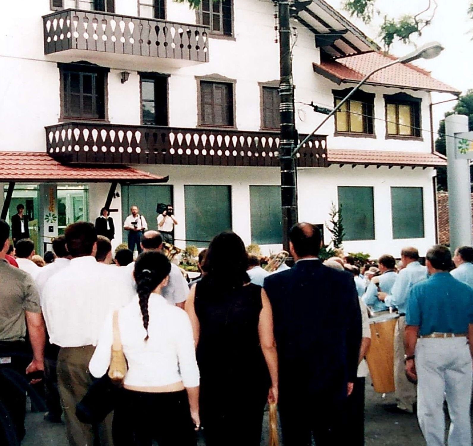 5 - Solenidade de reinauguração - Agência Nova Petrópolis - 14.11.2001.jpg