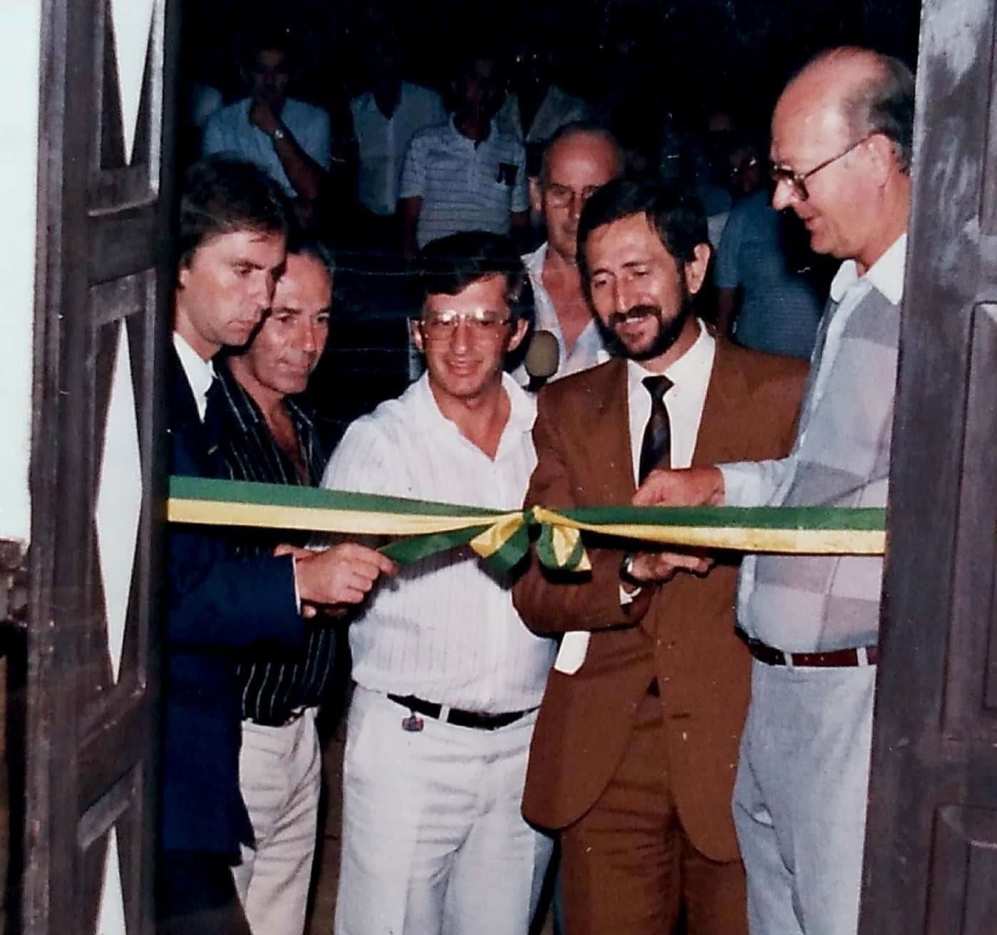 9 - Inauguração do Bauernkasse - Réplica da 1ª Sede da Caixa de Crédito Rural no Parque Aldeia do Imigrante - 15.03.1988.jpg