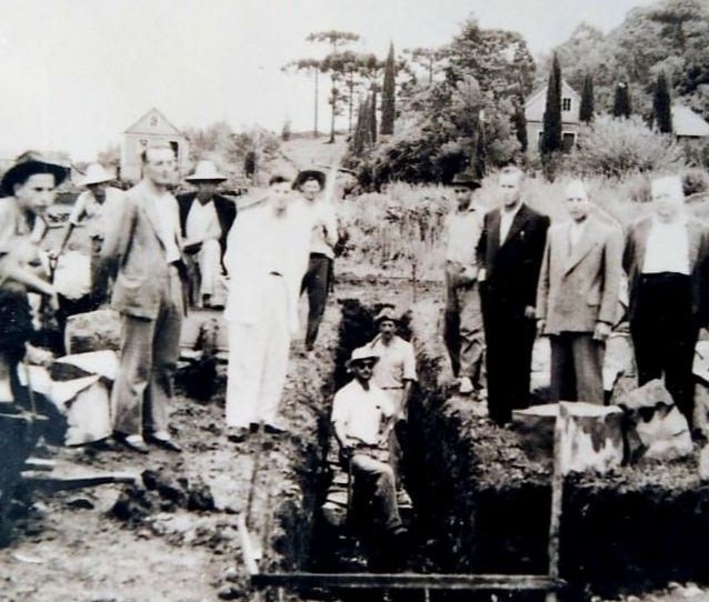 9 - Início da Construção da Primeira Sede Própria em 1951.jpg