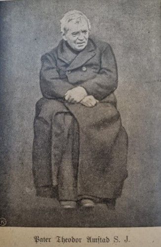 Amstad em seus últimos dias.jpg