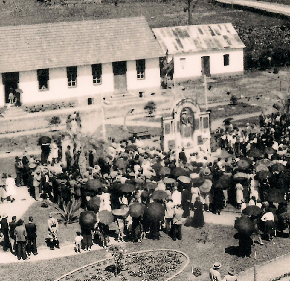 Inauguracao do Monumento Pe. Amstad - Linha Imperial - 22 marco de 1942.png