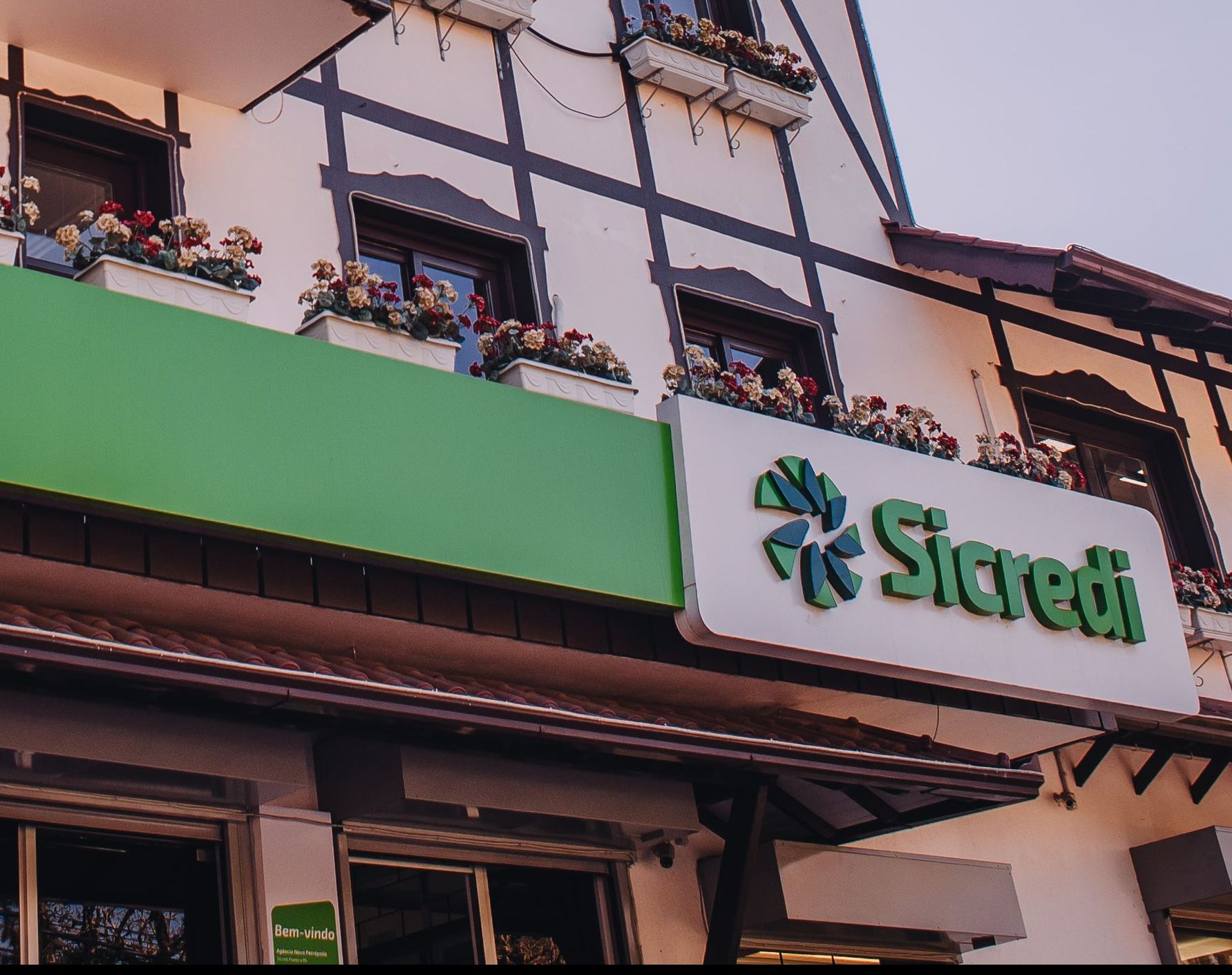 Sede da Sicredi Pioneira RS_Nova Petrópolis 02.jpg
