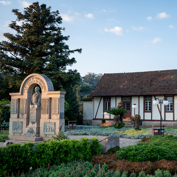 Praça Theodor Amstad